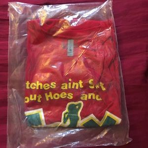 Mix Unit Red Shirt Sleeve T-shirt